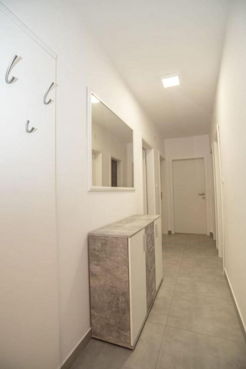 Apartments Andelko - Air Condition Baška Voda Екстериор снимка